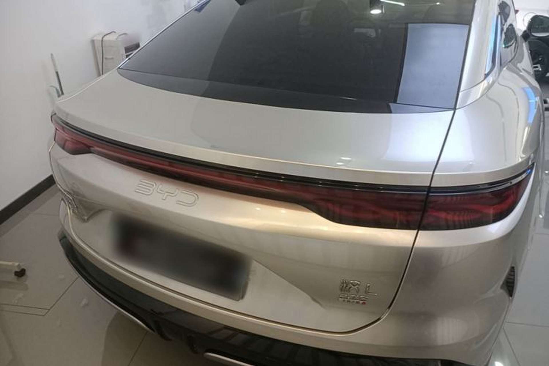 Used BYD Han L 2025 EV Four-Wheel Drive LiDAR Flagship Model Rear