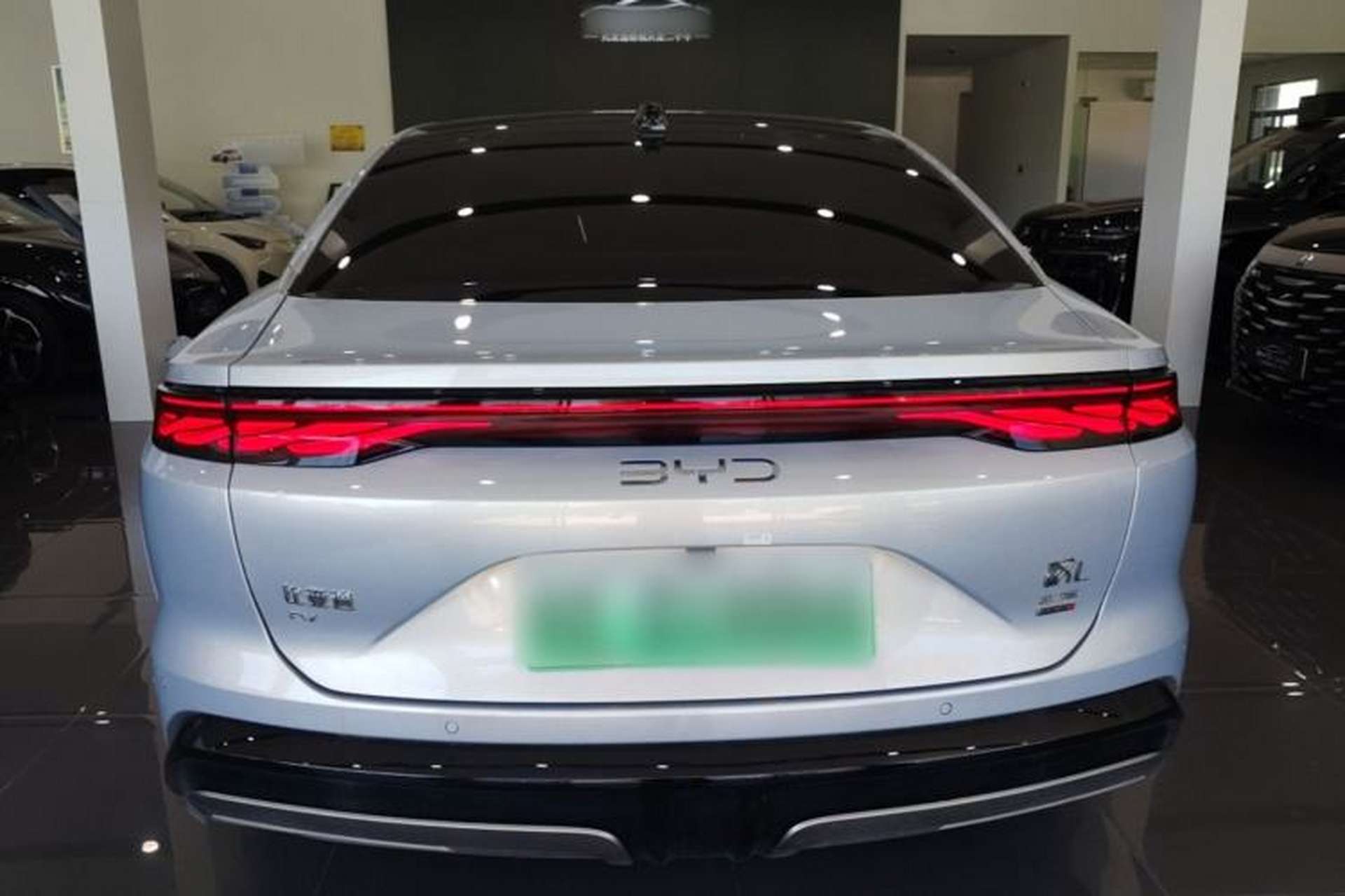Used BYD Han L 2025 EV Four-Wheel Drive LiDAR Flagship Model Rear