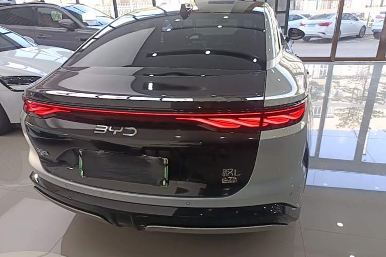 Used BYD Han L 2025 EV Four-Wheel Drive LiDAR Flagship Model Rear