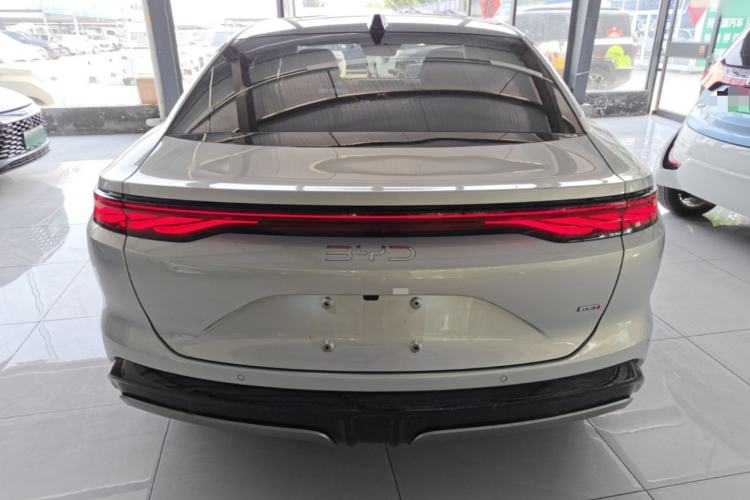 Used BYD Han L 2025 EV Four-Wheel Drive LiDAR Flagship Model Rear