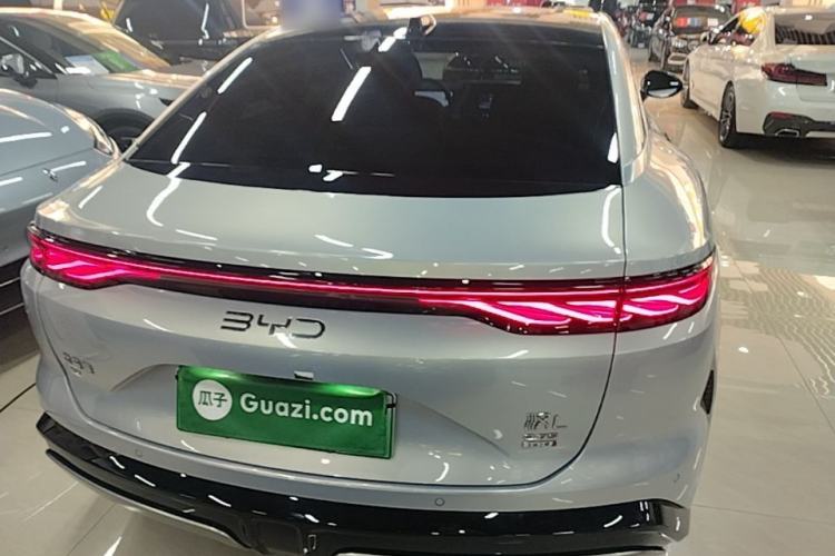 Used BYD Han L 2025 EV Four-Wheel Drive LiDAR Flagship Model Rear