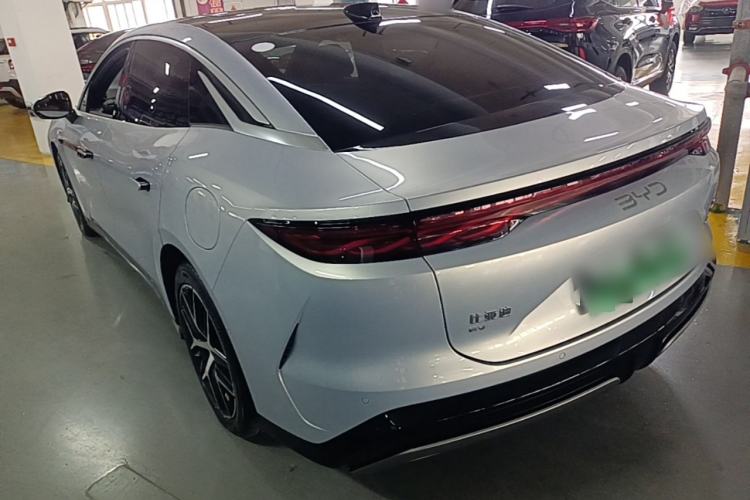 Used BYD Han L 2025 EV Four-Wheel Drive LiDAR Flagship Model Rear Left 45 Deg