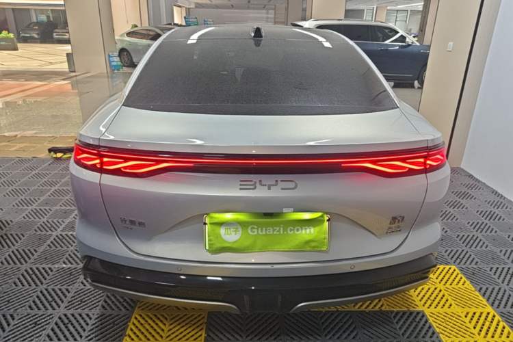 Used BYD Han L 2025 EV Four-Wheel Drive LiDAR Flagship Model Rear