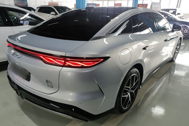 Used BYD Han L 2025 EV Four-Wheel Drive LiDAR Flagship Model Rear Right 45 Deg