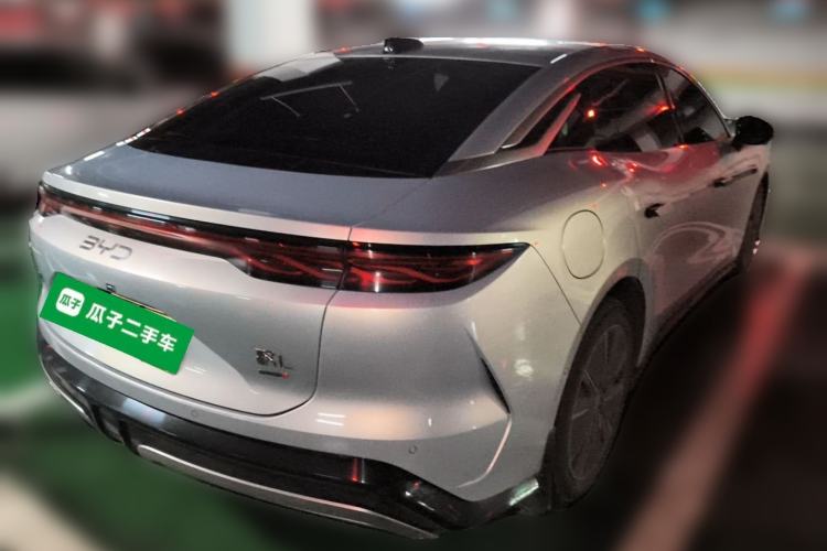 Used BYD Han L 2025 EV 701KM LiDAR Deluxe Edition Rear Right 45 Deg