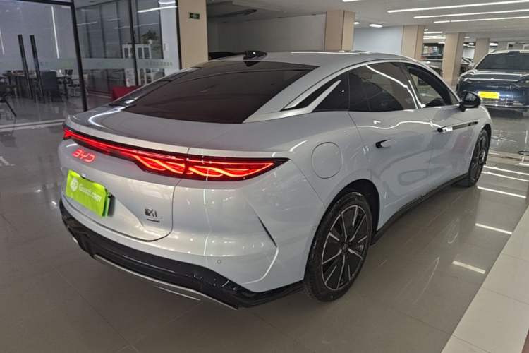 Used BYD Han L 2025 DM-i 200km LiDAR Flagship Model Rear Right 45 Deg