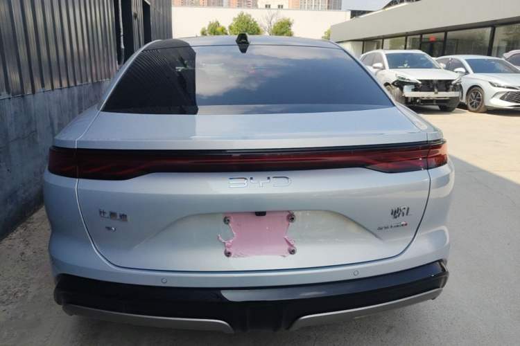 Used BYD Han L 2025 EV Four-Wheel Drive LiDAR Flagship Model Rear