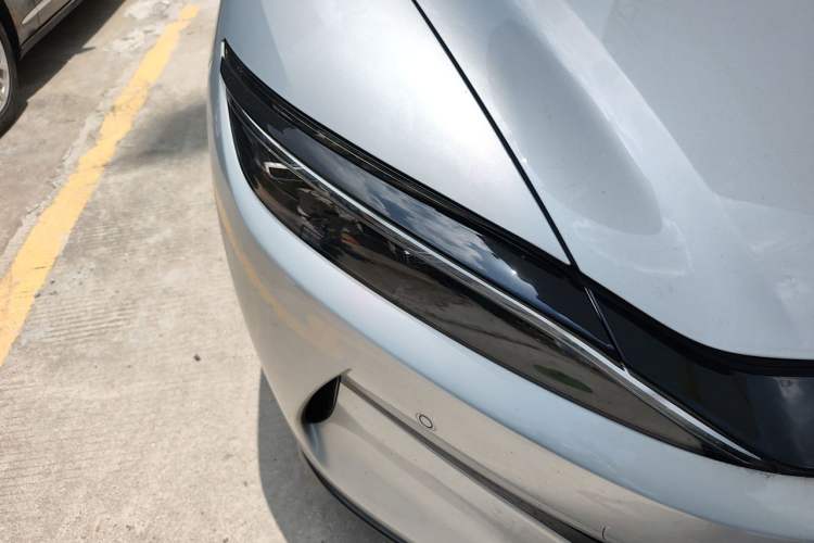 Used BYD Han L 2025 EV 701KM LiDAR Deluxe Edition Right Front Headlight