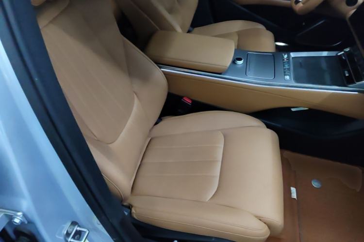 Used BYD Han L 2025 EV Four-Wheel Drive LiDAR Flagship Model Right Front Seat