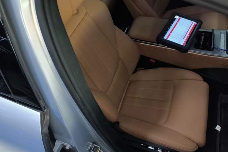 Used BYD Han L 2025 EV Four-Wheel Drive LiDAR Flagship Model Right Front Seat