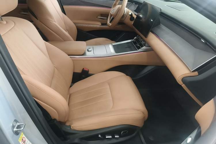 Used BYD Han L 2025 EV Four-Wheel Drive LiDAR Flagship Model Right Front Seat