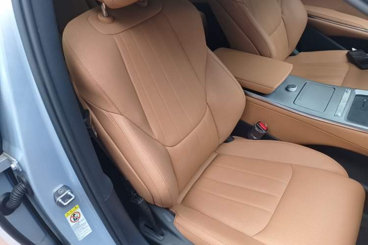 Used BYD Han L 2025 EV Four-Wheel Drive LiDAR Flagship Model Right Front Seat