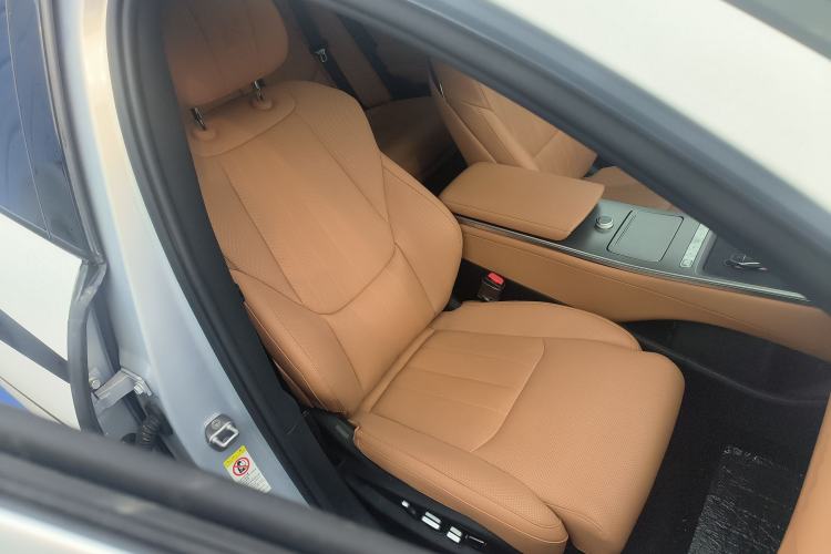 Used BYD Han L 2025 EV 701 km LiDAR Flagship Edition Right Front Seat