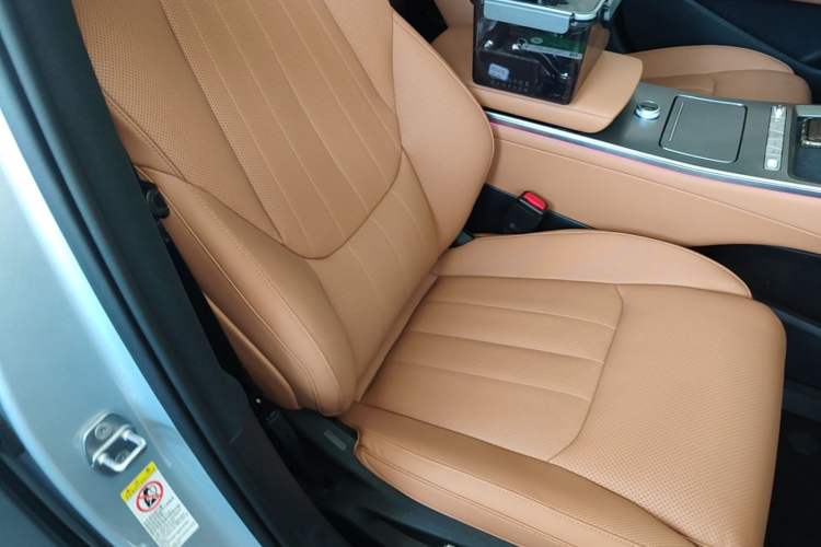 Used BYD Han L 2025 EV Four-Wheel Drive LiDAR Flagship Model Right Front Seat