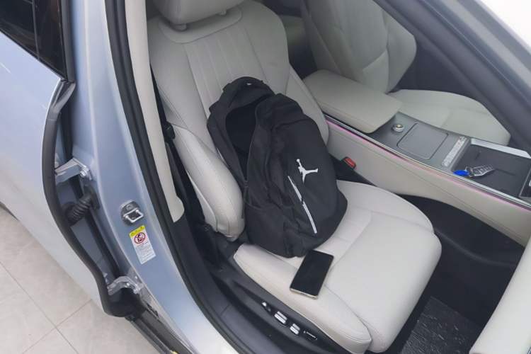 Used BYD Han L 2025 DM-i 200km LiDAR Flagship Model Right Front Seat