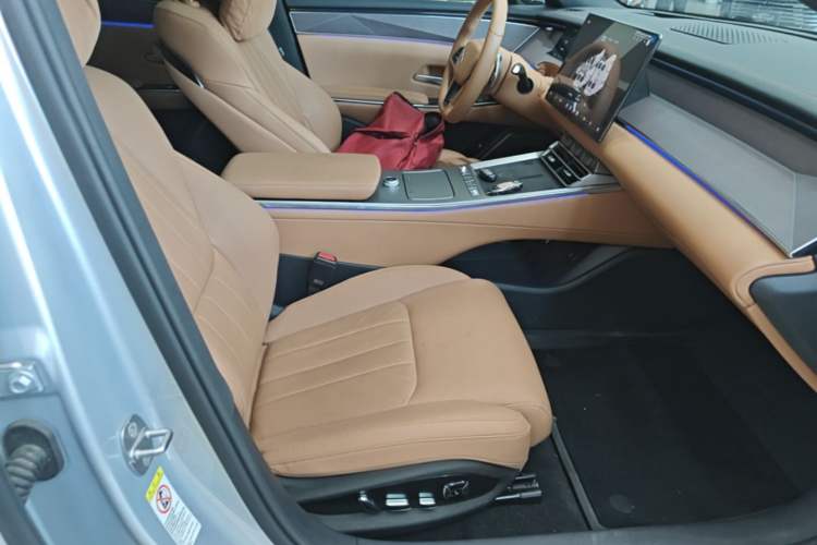 Used BYD Han L 2025 EV Four-Wheel Drive LiDAR Flagship Model Right Front Seat