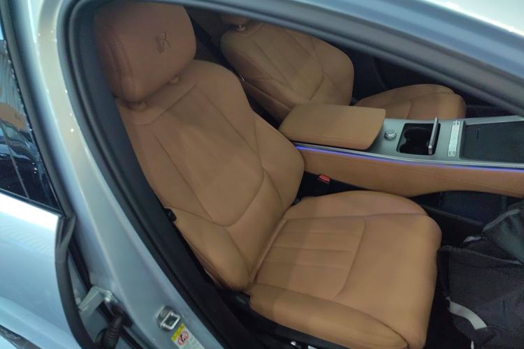 Used BYD Han L 2025 DM-i 200km LiDAR Flagship Model Right Front Seat