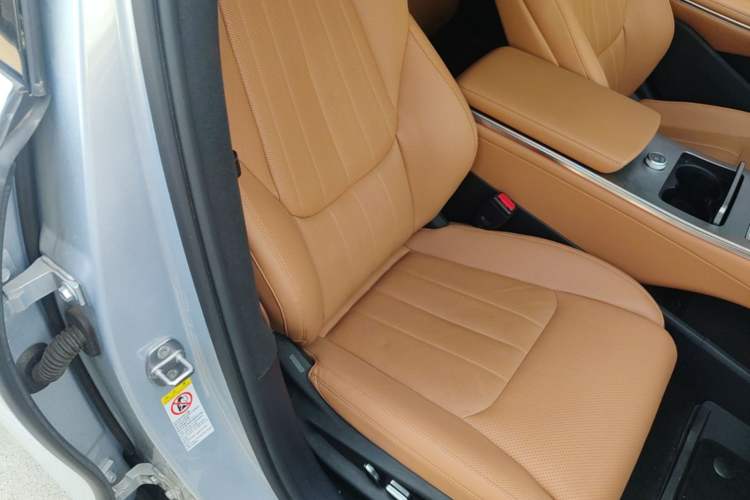 Used BYD Han L 2025 EV Four-Wheel Drive LiDAR Flagship Model Right Front Seat