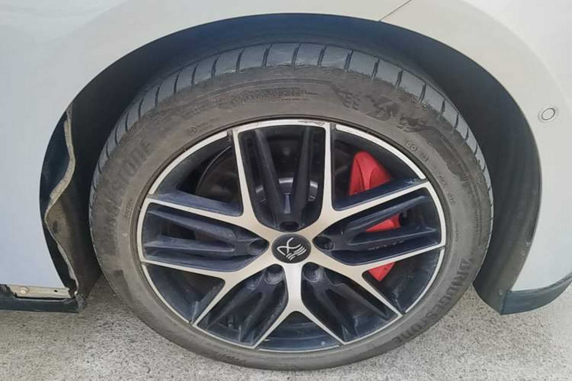 Used BYD Han L 2025 EV Four-Wheel Drive LiDAR Flagship Model Right Front Wheel Hub