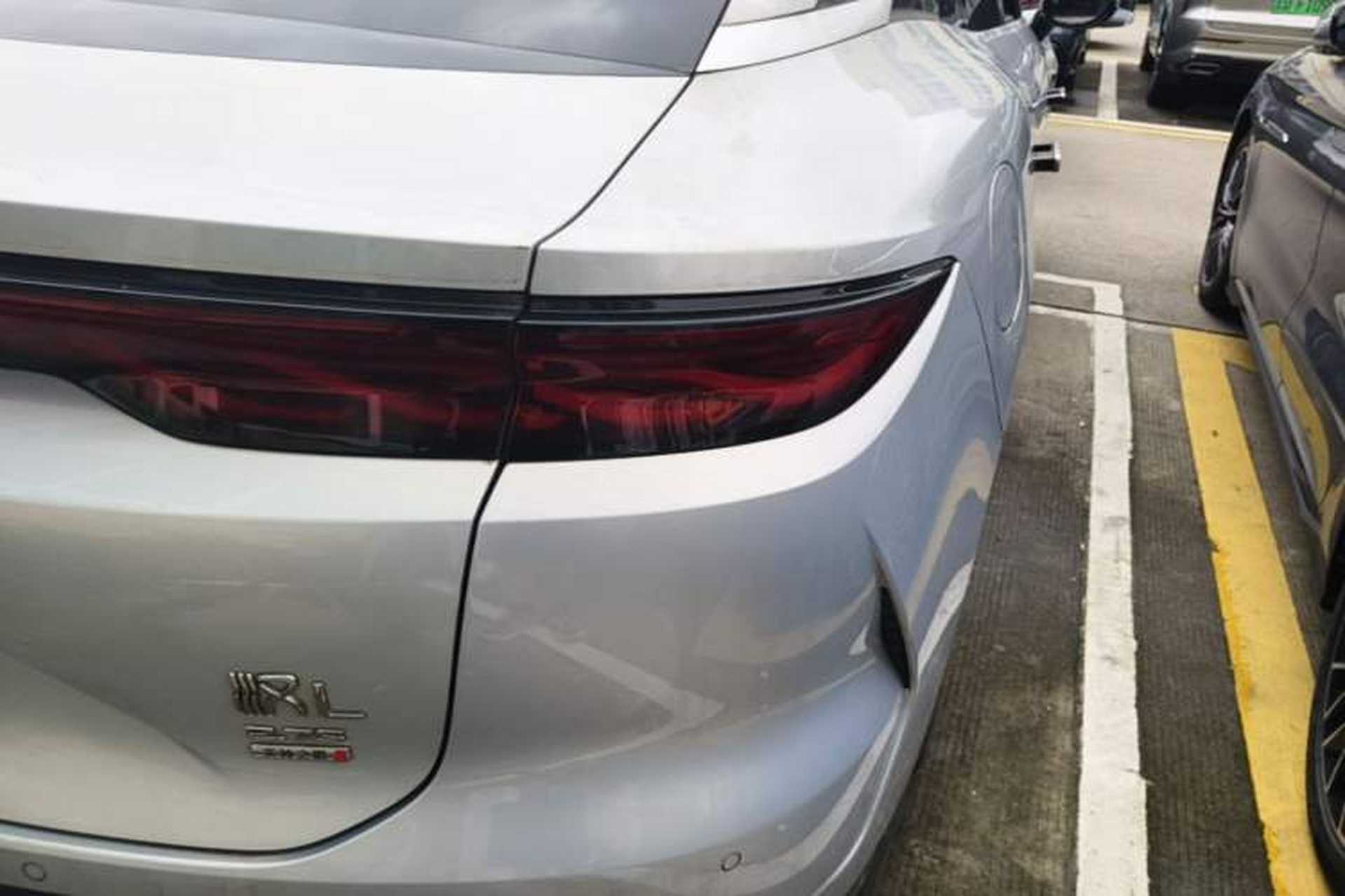 Used BYD Han L 2025 EV Four-Wheel Drive LiDAR Flagship Model Right Rear Taillight