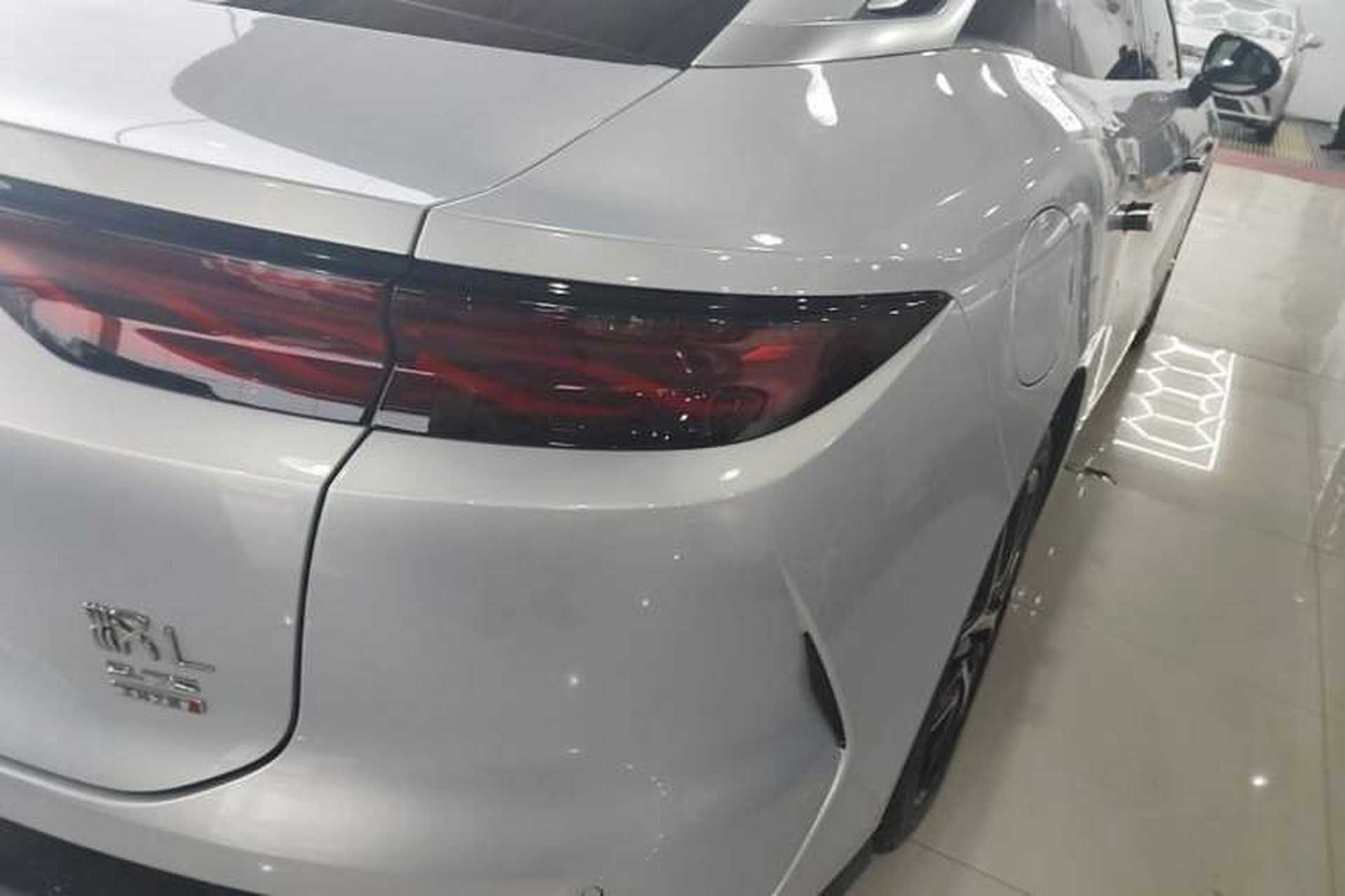 Used BYD Han L 2025 EV Four-Wheel Drive LiDAR Flagship Model Right Rear Taillight