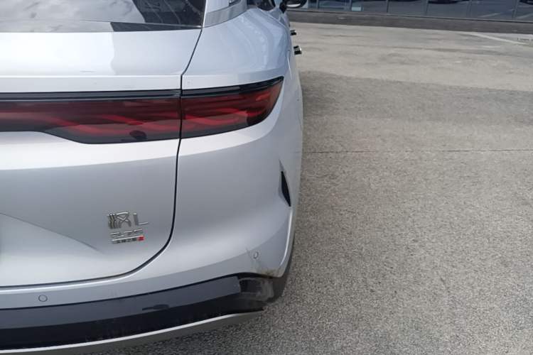 Used BYD Han L 2025 EV Four-Wheel Drive LiDAR Flagship Model Right Rear Taillight