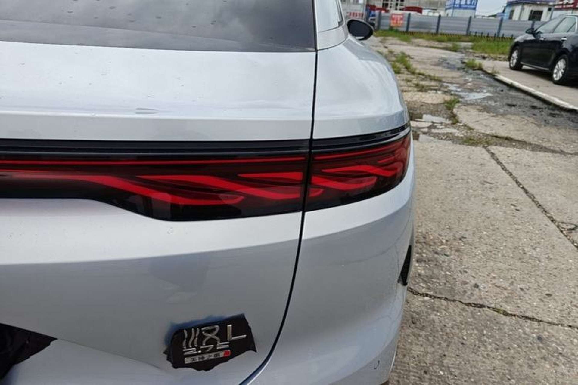 Used BYD Han L 2025 EV Four-Wheel Drive LiDAR Flagship Model Right Rear Taillight