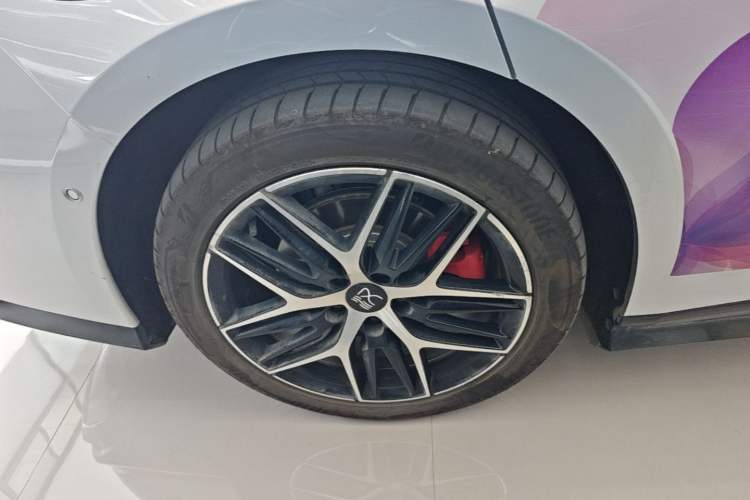 Used BYD Han L 2025 EV Four-Wheel Drive LiDAR Flagship Model Right Rear Wheel Hub