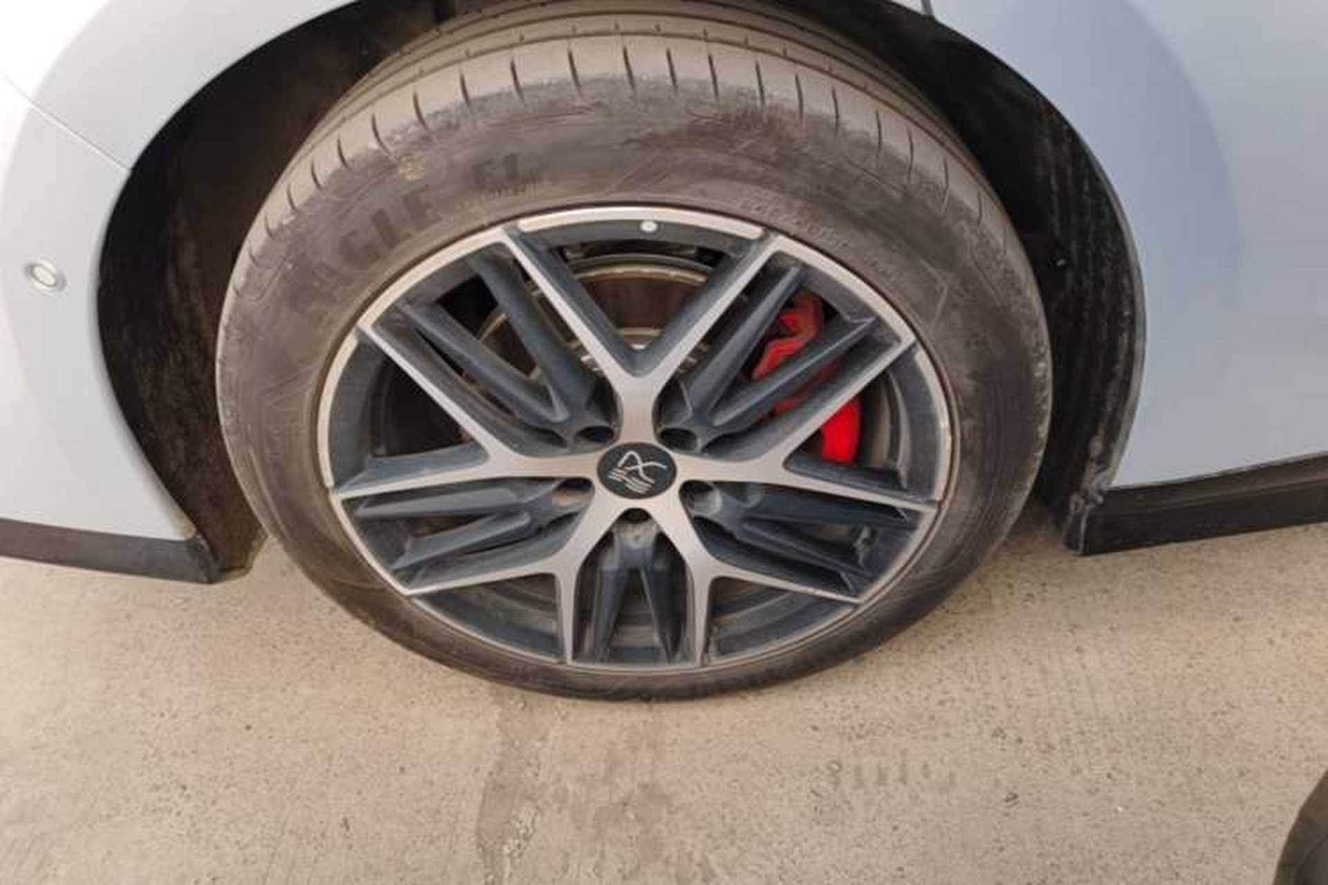 Used BYD Han L 2025 EV Four-Wheel Drive LiDAR Flagship Model Right Rear Wheel Hub