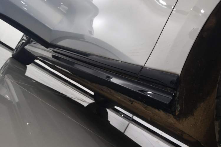 Used BYD Han L 2025 EV Four-Wheel Drive LiDAR Flagship Model Right Side Sill