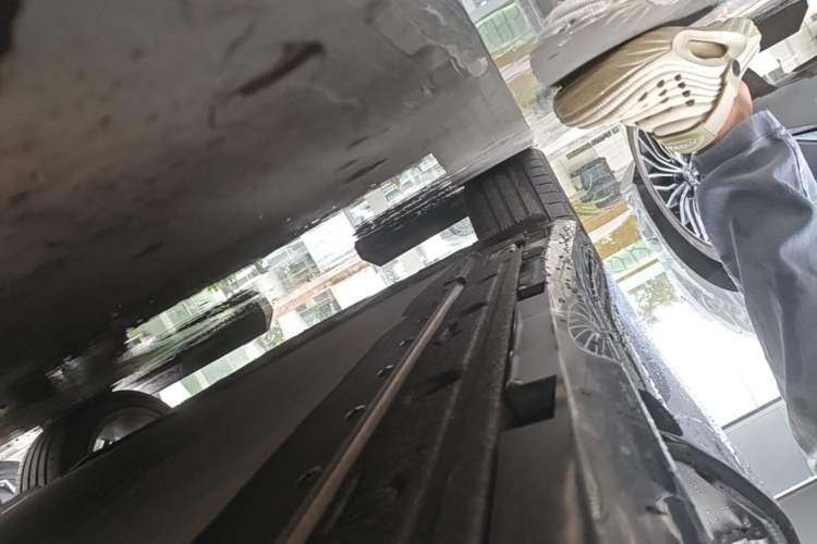 Used BYD Han L 2025 EV Four-Wheel Drive LiDAR Flagship Model Right Side Sill