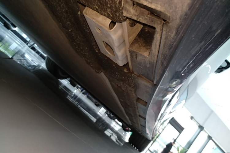 Used BYD Han L 2025 EV Four-Wheel Drive LiDAR Flagship Model Right Side Sill