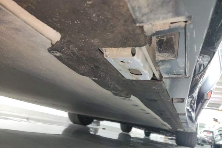 Used BYD Han L 2025 EV Four-Wheel Drive LiDAR Flagship Model Right Side Sill