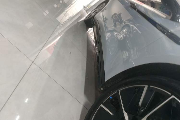 Used BYD Han L 2025 DM-i 200KM LiDAR Luxury Model Right Side Sill