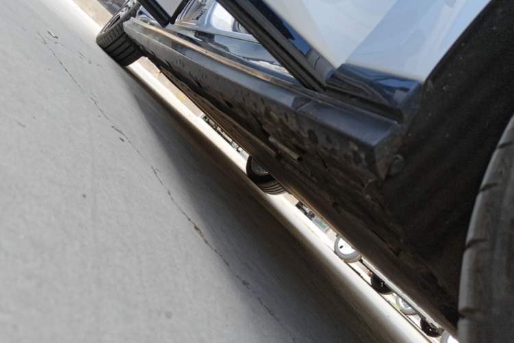 Used BYD Han L 2025 EV Four-Wheel Drive LiDAR Flagship Model Right Side Sill