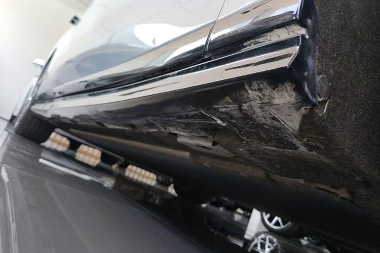 Used BYD Han L 2025 EV Four-Wheel Drive LiDAR Flagship Model Right Side Sill