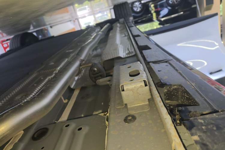 Used BYD Han L 2025 DM-i 200km LiDAR Flagship Model Right Side Sill