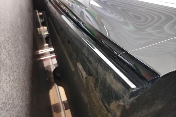 Used BYD Han L 2025 EV Four-Wheel Drive LiDAR Flagship Model Right Side Sill