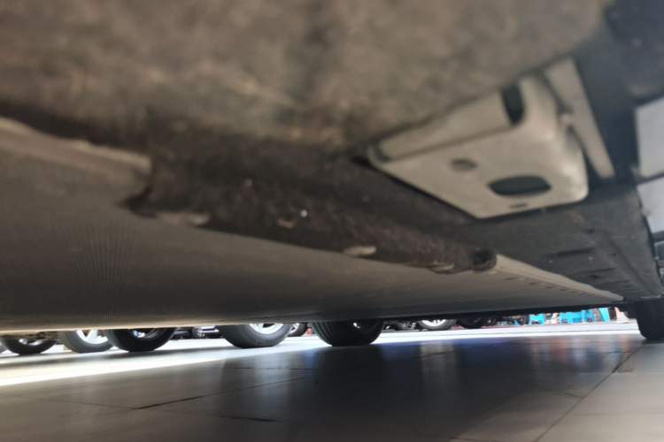 Used BYD Han L 2025 EV Four-Wheel Drive LiDAR Flagship Model Right Side Sill