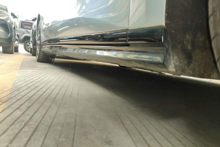 Used BYD Han L 2025 EV Four-Wheel Drive LiDAR Flagship Model Right Side Sill