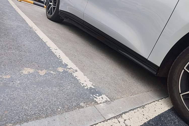 Used BYD Han L 2025 EV Four-Wheel Drive LiDAR Flagship Model Right Side Sill