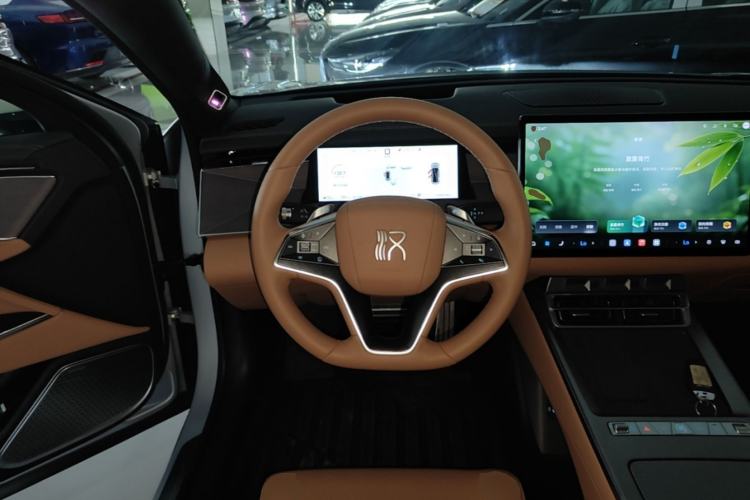 Used BYD Han L 2025 EV Four-Wheel Drive LiDAR Flagship Model Steering Wheel