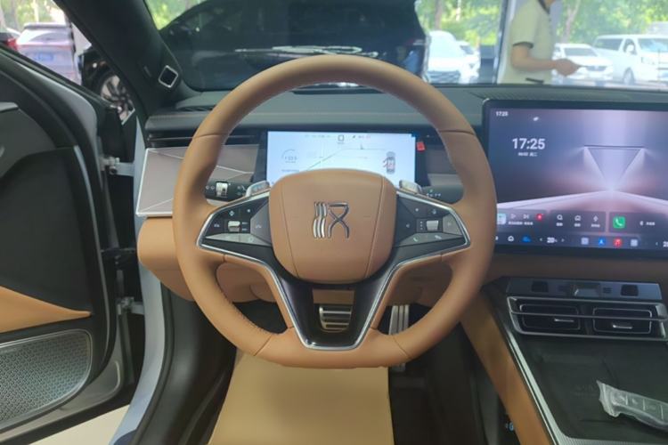 Used BYD Han L 2025 EV Four-Wheel Drive LiDAR Flagship Model Steering Wheel