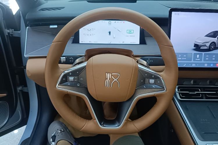 Used BYD Han L 2025 EV Four-Wheel Drive LiDAR Flagship Model Steering Wheel