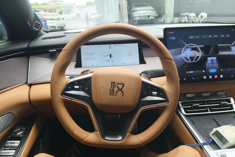 Used BYD Han L 2025 EV Four-Wheel Drive LiDAR Flagship Model Steering Wheel