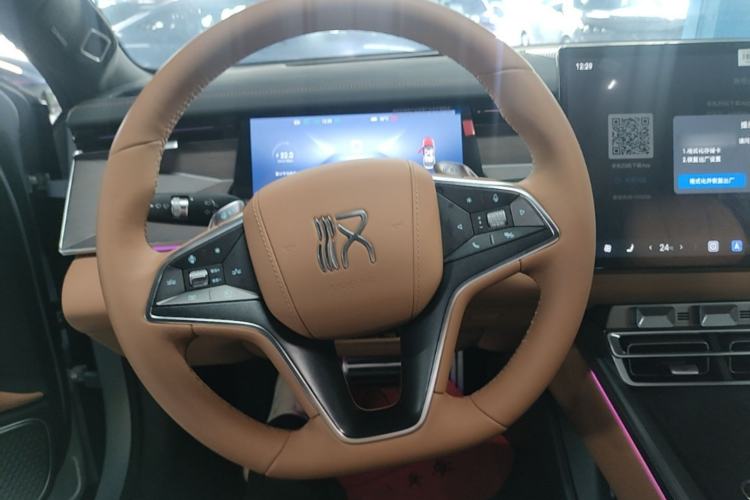 Used BYD Han L 2025 EV Four-Wheel Drive LiDAR Flagship Model Steering Wheel