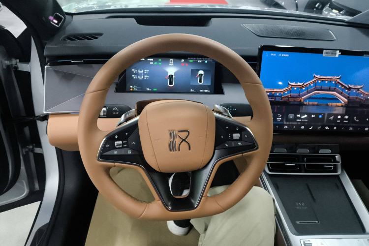 Used BYD Han L 2025 DM-p Four-Wheel-Drive LiDAR Flagship Model Steering Wheel