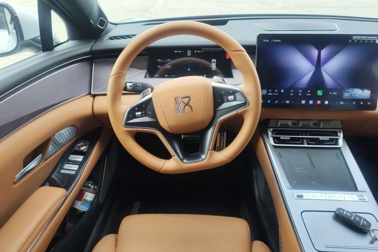 Used BYD Han L 2025 EV Four-Wheel Drive LiDAR Flagship Model Steering Wheel
