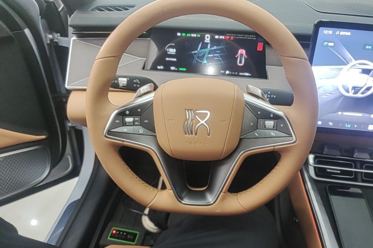 Used BYD Han L 2025 EV Four-Wheel Drive LiDAR Flagship Model Steering Wheel
