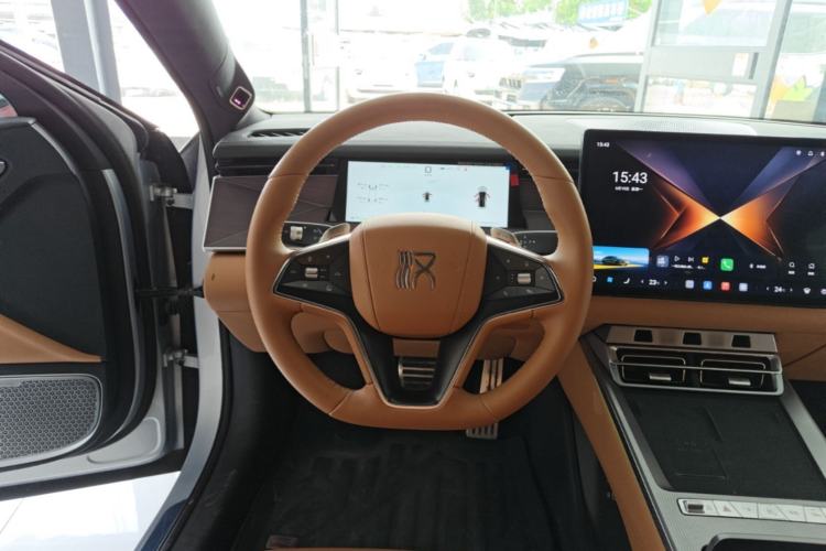 Used BYD Han L 2025 EV Four-Wheel Drive LiDAR Flagship Model Steering Wheel